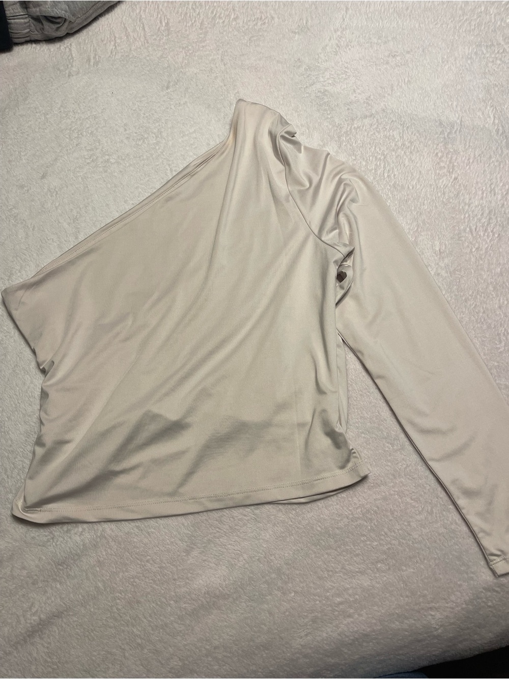 H&M one Long Sleeve Top in cream Size Medium